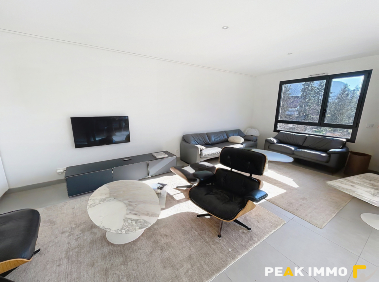 GAILLARD   Spacieux T4 avec suite parentale, cave et garage