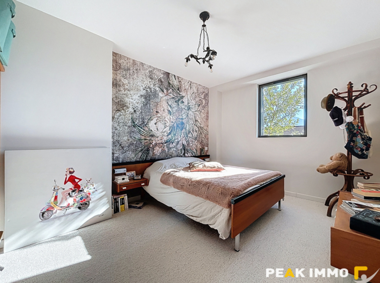 Maison 6 pièces - 211 m2 - Gruffy