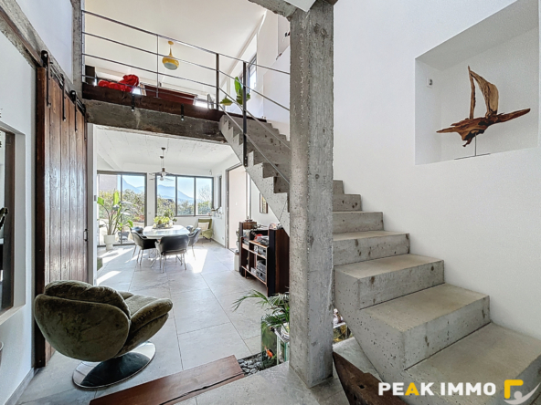 Maison 6 pièces - 211 m2 - Gruffy