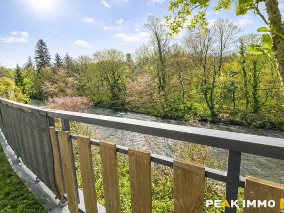 BONNE - T4 lumineux avec jardin privatif et garages