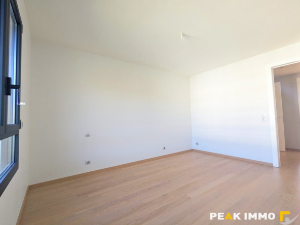 Appartement T6 - 208 m2 - SAINT-GENIS-POUILLY
