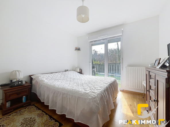 BONNE - T4 lumineux avec jardin privatif et garages