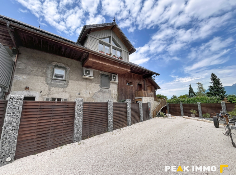 Duplex -125 m2 - terrain 350 m2 - DOUSSARD
