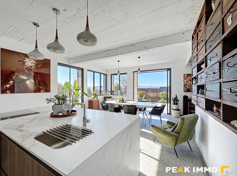 Maison 6 pièces - 211 m2 - Gruffy