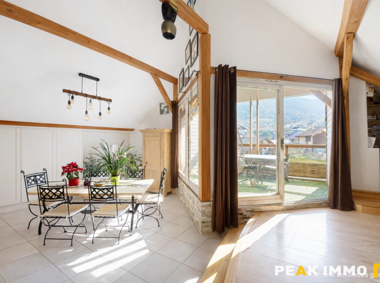 Magnifique Duplex -125 m2 - DOUSSARD