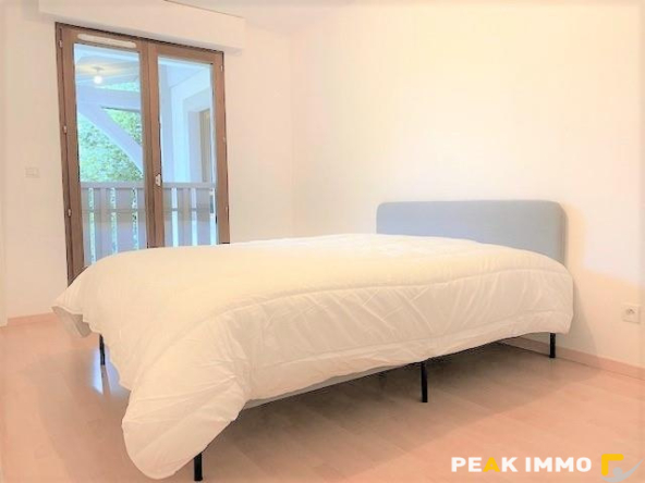 UCINGES   Appartement T2 meublé avec terrasse, garage et par