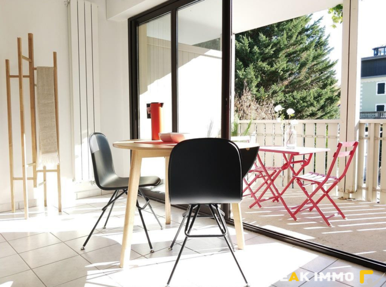 UCINGES   Appartement T2 meublé avec terrasse, garage et par