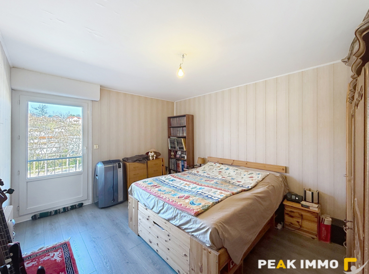 Exclusivité - Les Clarines   64 m2 - balcon - 1 cave