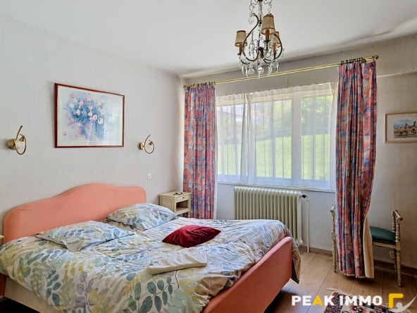 EXCLUSIVITE-CRANVES SALES CENTRE- MAISON D'ARCHITECTE FORT P