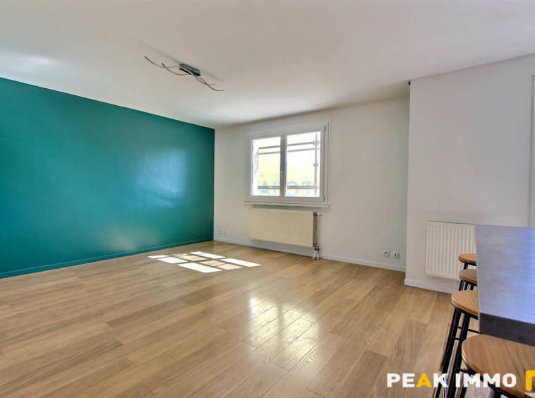 Annecy : appartement avec balcon à vendre