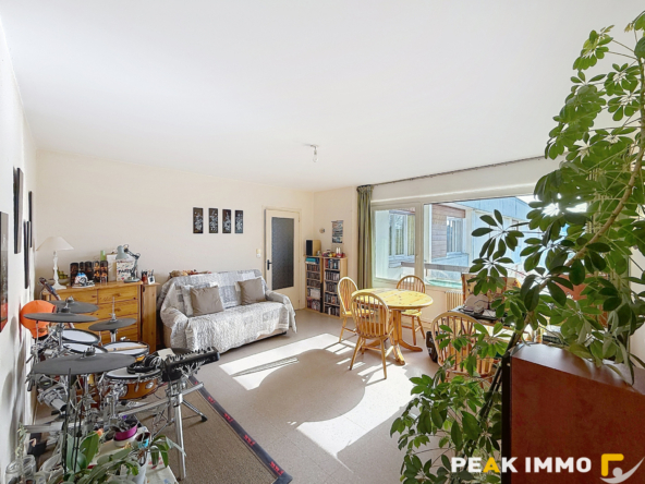 Exclusivité - Les Clarines   64 m2 - balcon - 1 cave