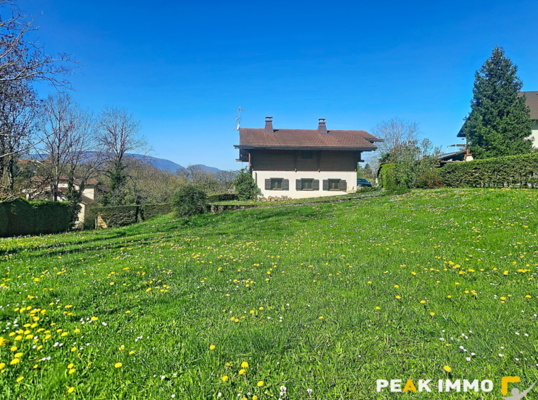 BONNE-SUR-MENOGE-Chalet 155 m2-terrain 1900 m2 divisible- St