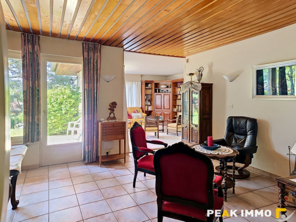 EXCLUSIVITE-CRANVES SALES CENTRE- MAISON D'ARCHITECTE FORT P