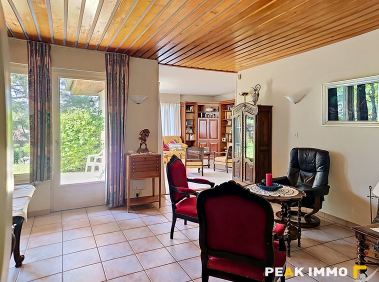 EXCLUSIVITE-CRANVES SALES CENTRE- MAISON D'ARCHITECTE FORT P