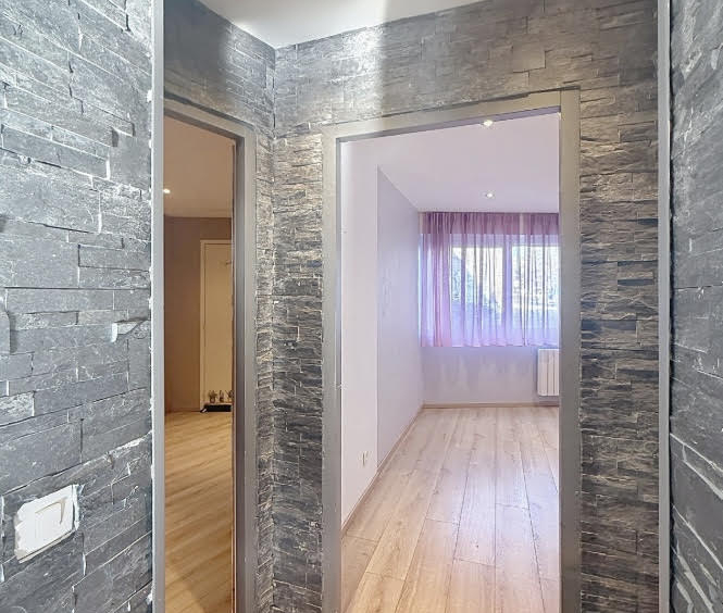 Exclusivité - T4 - 86 m2 avec jardin   2 places de stationne