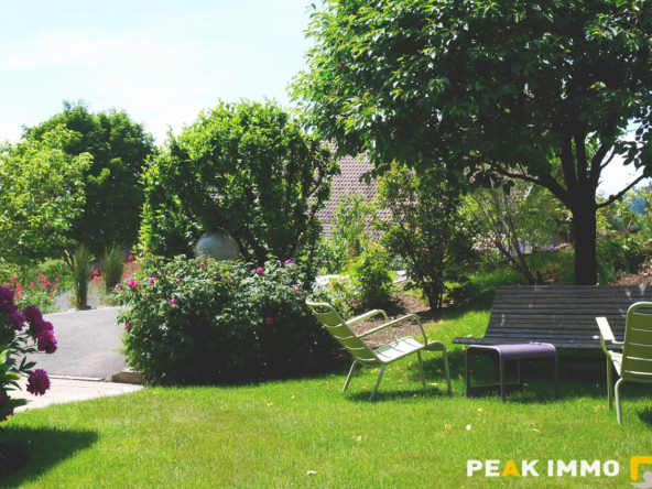 EN EXCLUSIVITE VILLE EN SALLAZ CENTRE VILLAGE