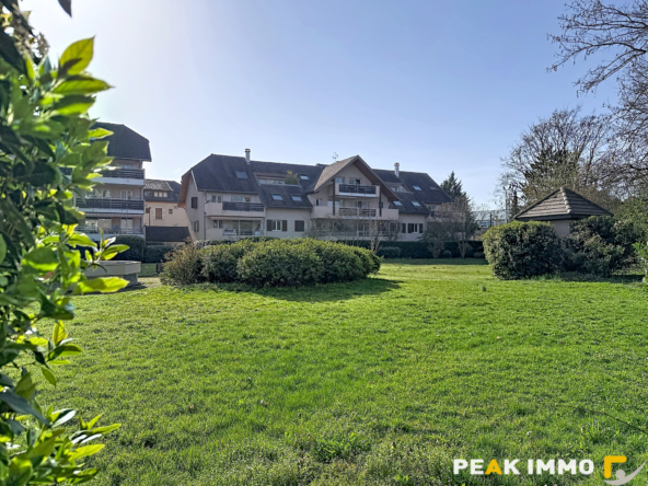 Exclusivité - T4 - 86 m2 avec jardin   2 places de stationne