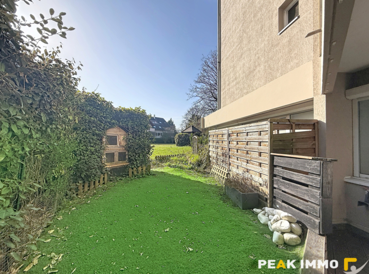 Exclusivité - T4 - 86 m2 avec jardin   2 places de stationne