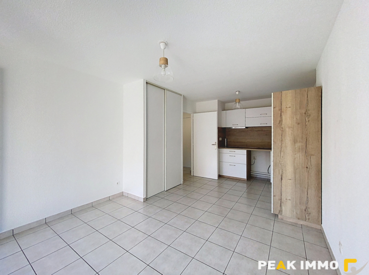 NANGY   Appartement T2 de 34.60m2 avec piscine   Idéal inves