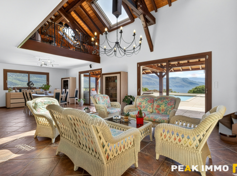 Maison vue lac - 9 pièces - 273 m2 - Portout Chanaz