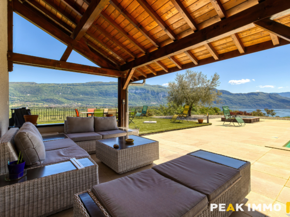 Maison vue lac - 9 pièces - 273 m2 - Portout Chanaz