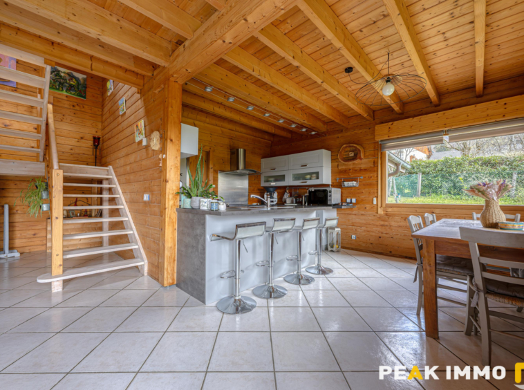 Maison 5 pièces - 161 m2 - Viuz-la-Chiésaz