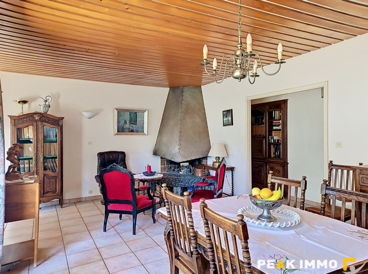 EXCLUSIVITE-CRANVES SALES CENTRE- MAISON D'ARCHITECTE FORT P