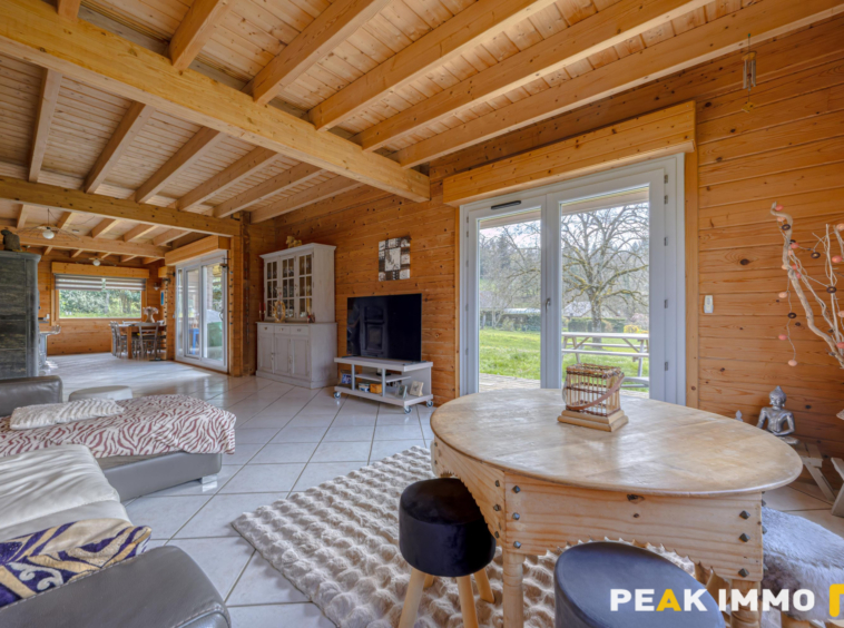 Maison 5 pièces - 161 m2 - Viuz-la-Chiésaz