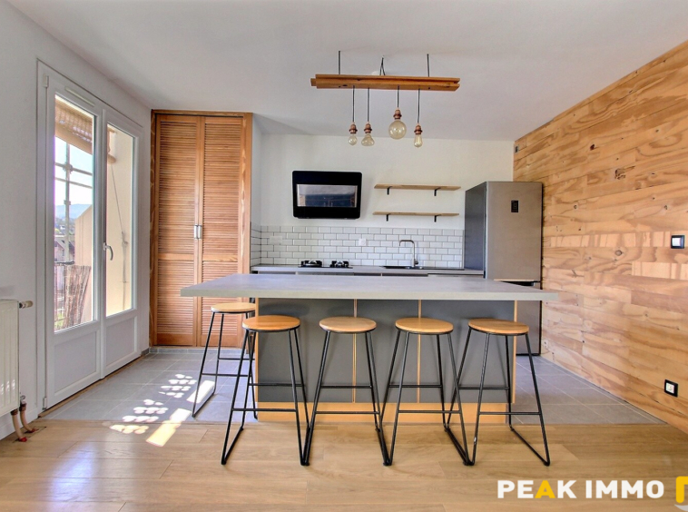 Annecy : appartement avec balcon à vendre