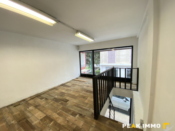 Local Commercial 2 pièces 40m2 Cluses