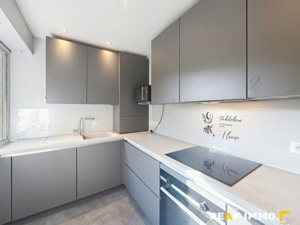 Exclusivité - T4 - 86 m2 avec jardin   2 places de stationne