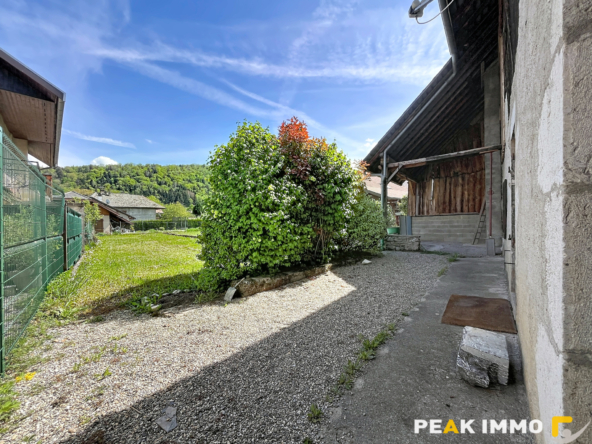 Duplex entre appartement et maison de village - jardin priva