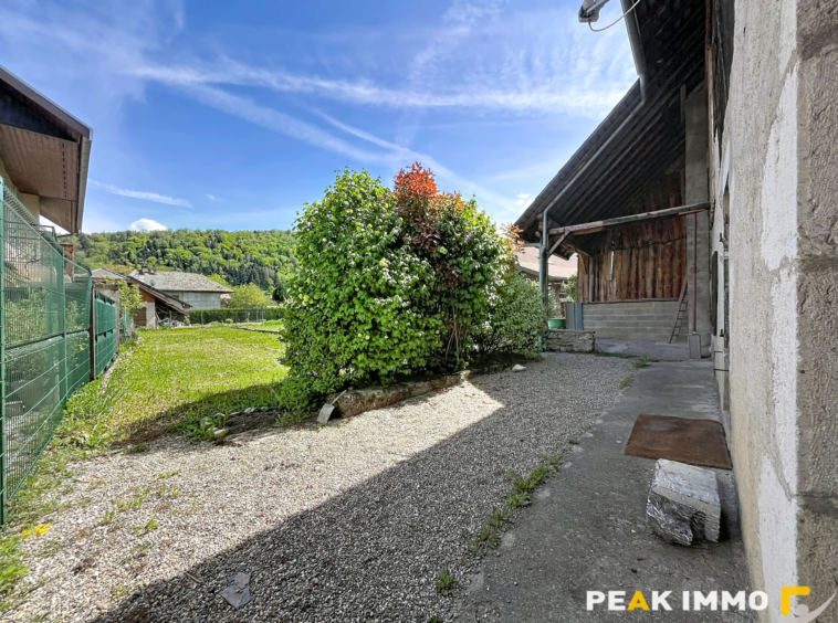 Duplex entre appartement et maison de village - jardin priva