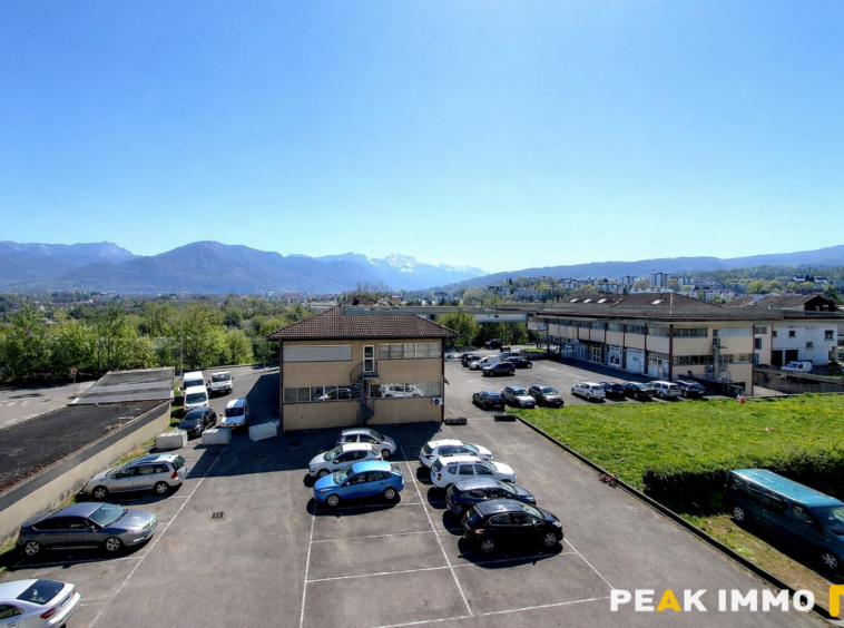 Annecy : appartement avec balcon à vendre