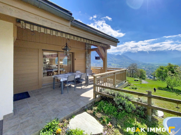 COTEAU DE SAINT ROCH CHALET 215 m2 FACE MONT BLANC