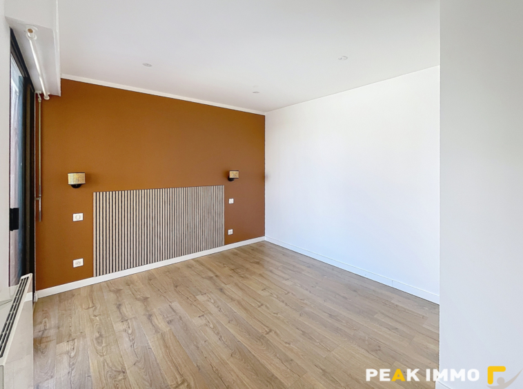 T4 au coeur d'Annemasse avec terrasse, parking et cave