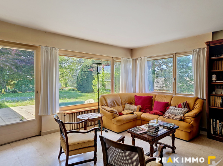 EXCLUSIVITE-CRANVES SALES CENTRE- MAISON D'ARCHITECTE FORT P