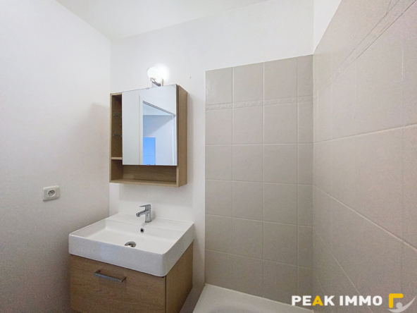 NANGY   Appartement T2 de 34.60m2 avec piscine   Idéal inves