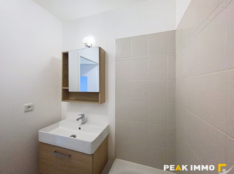 NANGY   Appartement T2 de 34.60m2 avec piscine   Idéal inves