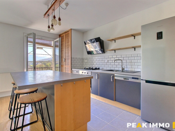 Annecy : appartement avec balcon à vendre