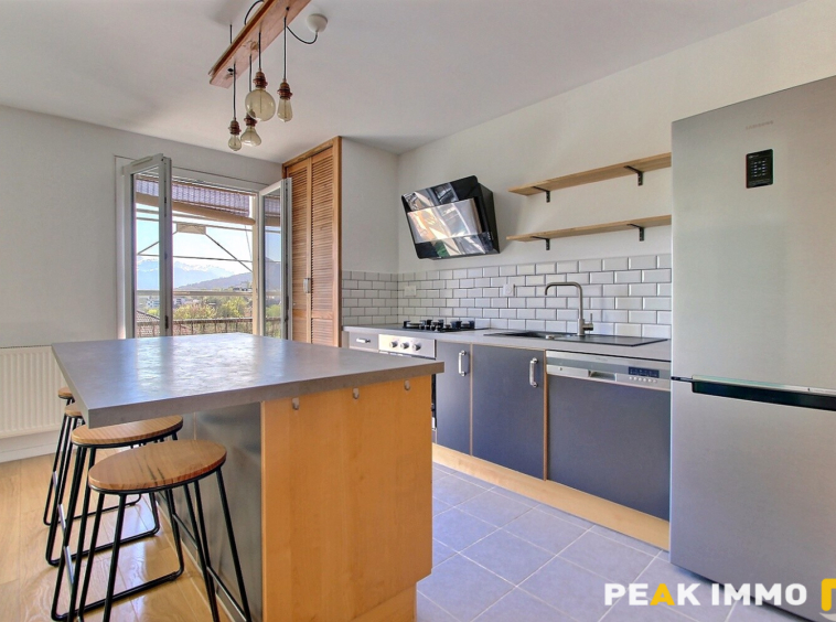 Annecy : appartement avec balcon à vendre