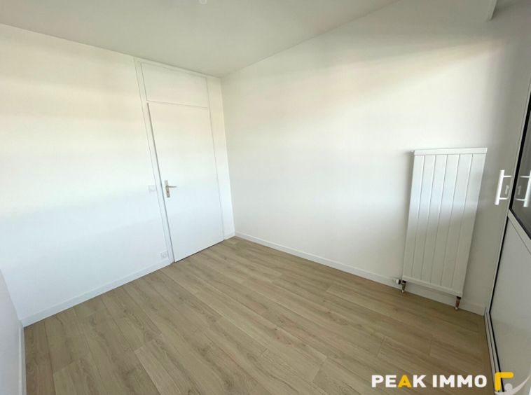 Magnifique T5 duplex rénové avec terrasse, balcon, garage et