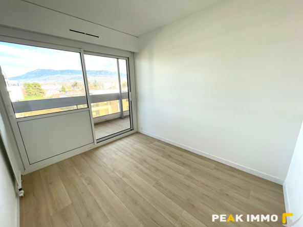 Magnifique T5 duplex rénové avec terrasse, balcon, garage et