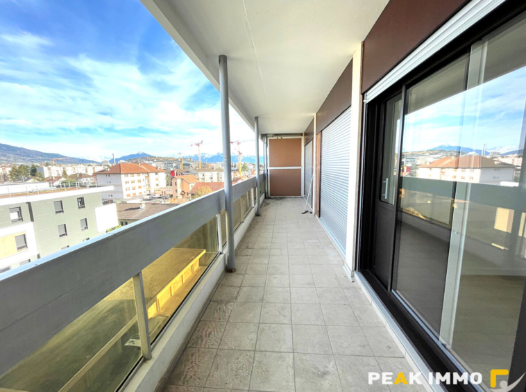 Magnifique T5 duplex rénové avec terrasse, balcon, garage et