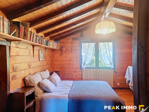 BONNE-SUR-MENOGE-Chalet 146 m2-terrain 1055 m2 sud- Studio i