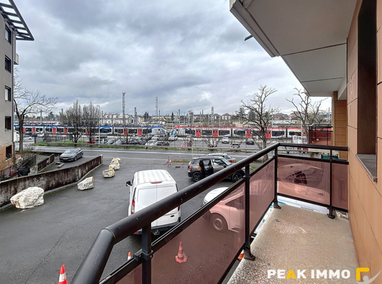 ANNEMASSE   Studio meublé idéalement situé à 2 minutes de la