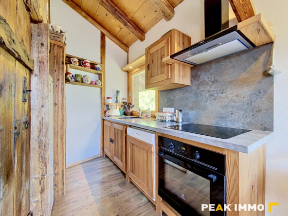 Chalet 4 pièces 98 m2 et mazot habitable 28 m2 - SERVOZ