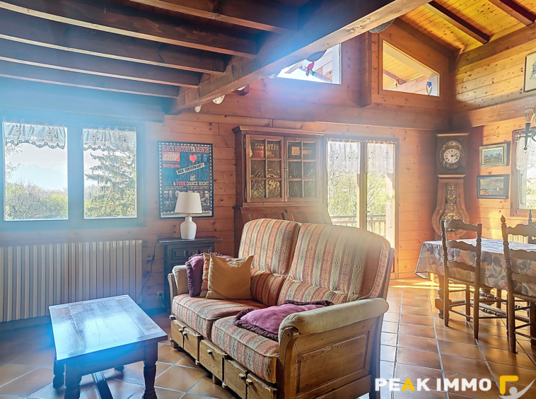 BONNE-SUR-MENOGE-Chalet 146 m2-terrain 1055 m2 sud- Studio i