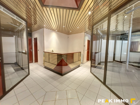 Local professionnel de 101,95 m2   Centre-ville d'Annemasse
