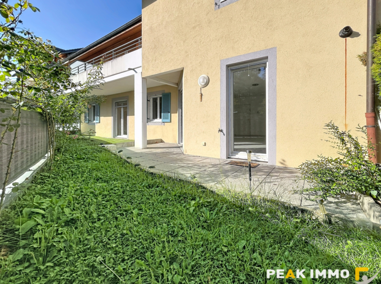 BONNE   T4 86 m2 EN REZ-DE-JARDIN   50 m2 D'EXTÉRIEUR   2 GA